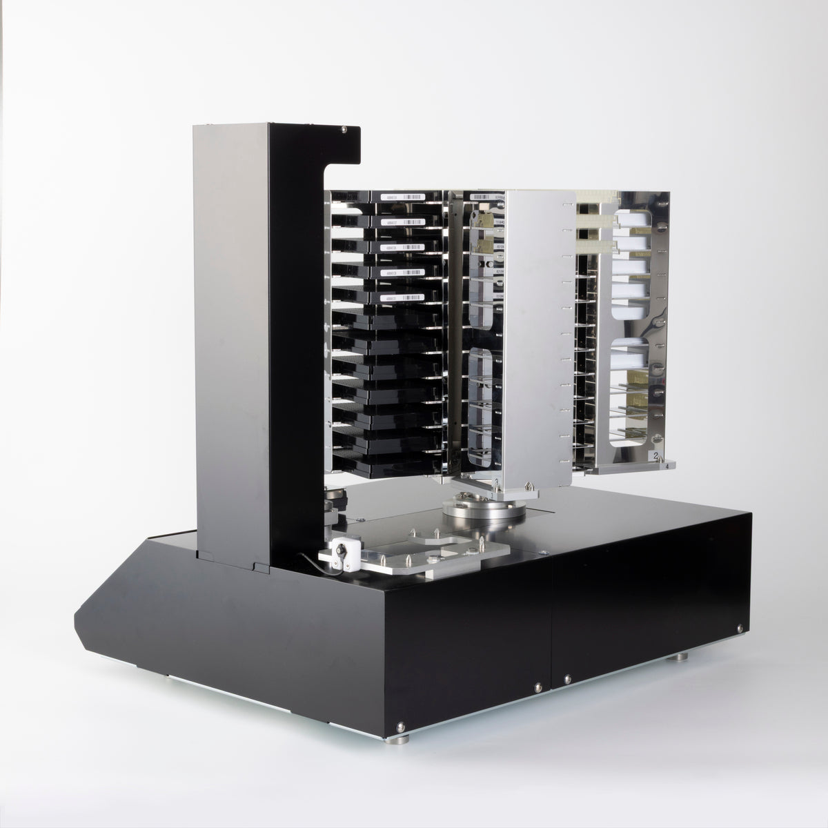 PLATEBANK 48 自動化プレートホテル