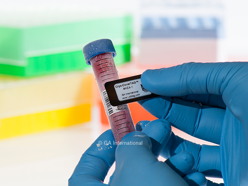 Blackout CryoSTUCK® 超低温対応 凍結表面対応ラベル (情報秘匿) 39.9×19mm+23.6mm 巻付け #AEA-1