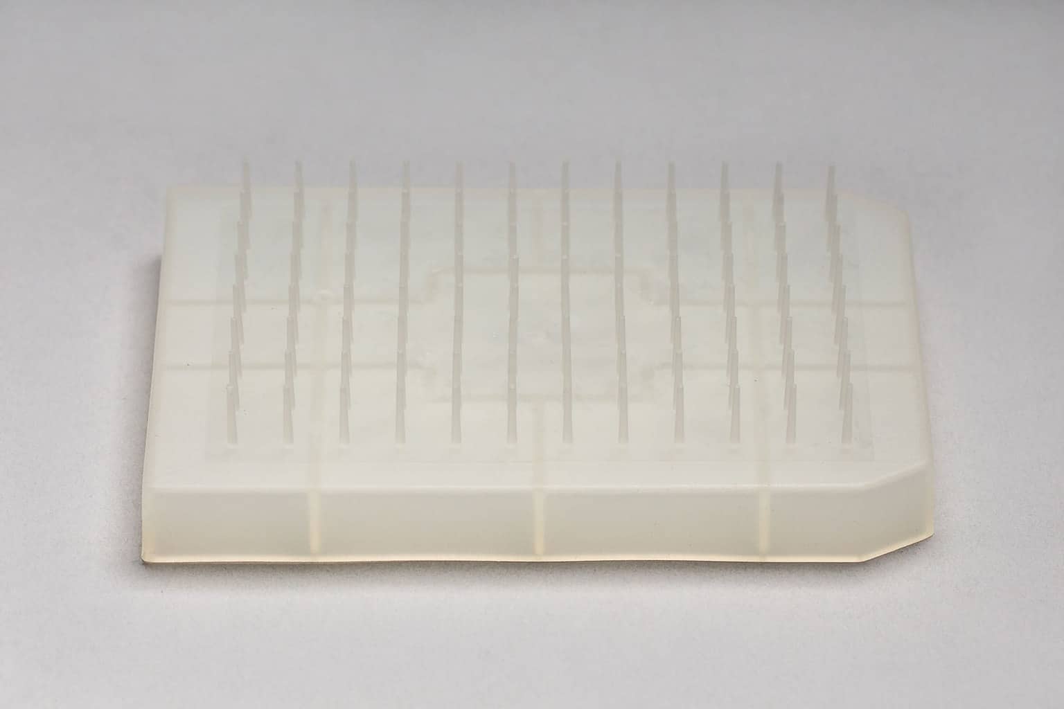 ディスポーザブル・ピンレプリケーター